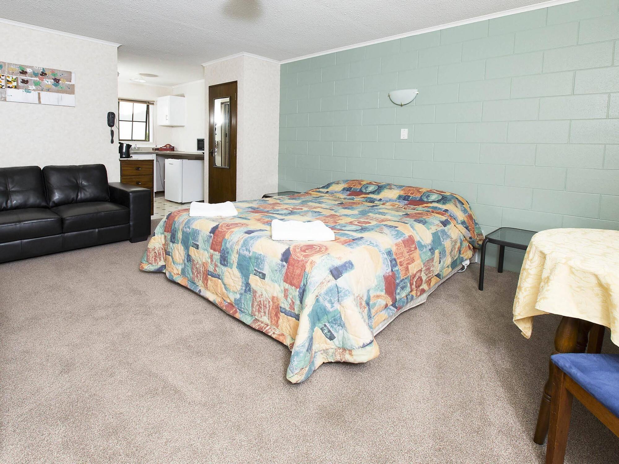 Stonehaven Motel Whangarei Exterior photo